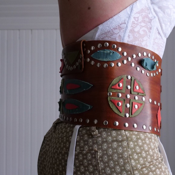 True vintage handmade 1950s/60s brown leather kidney belt